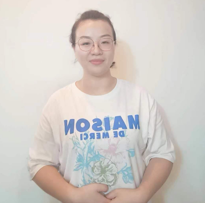 阿姨资料照片