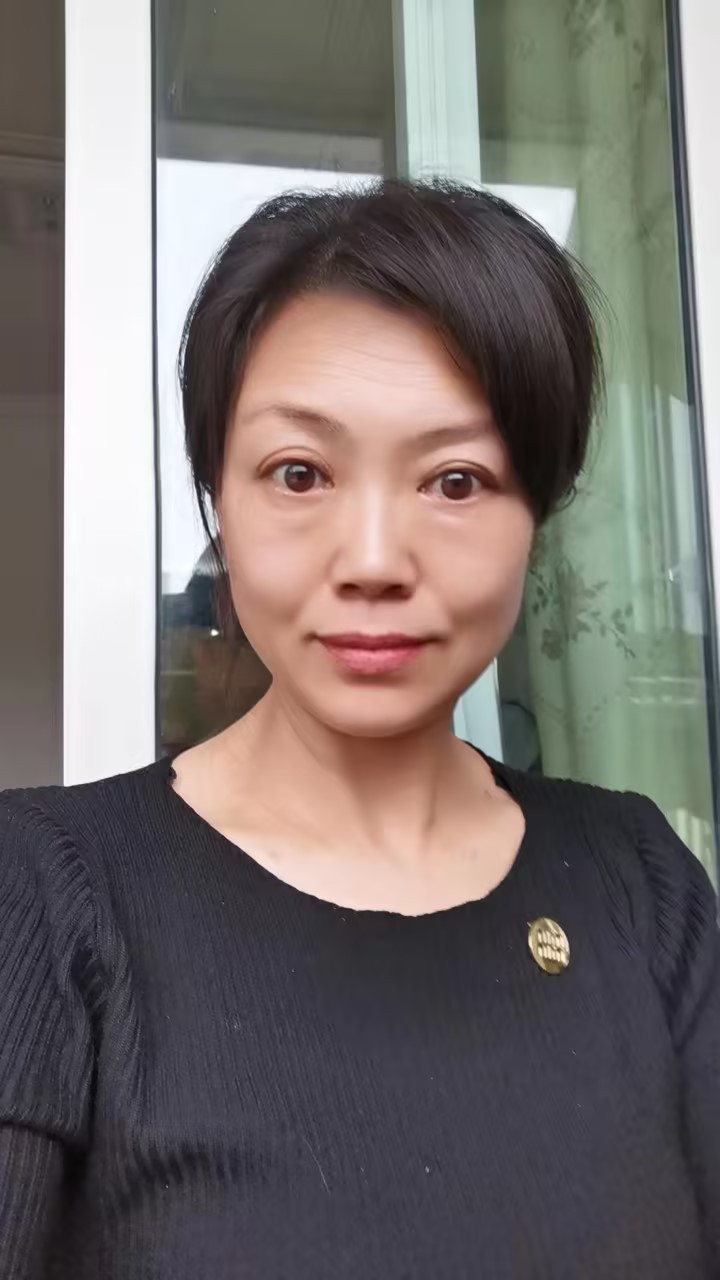 阿姨资料照片
