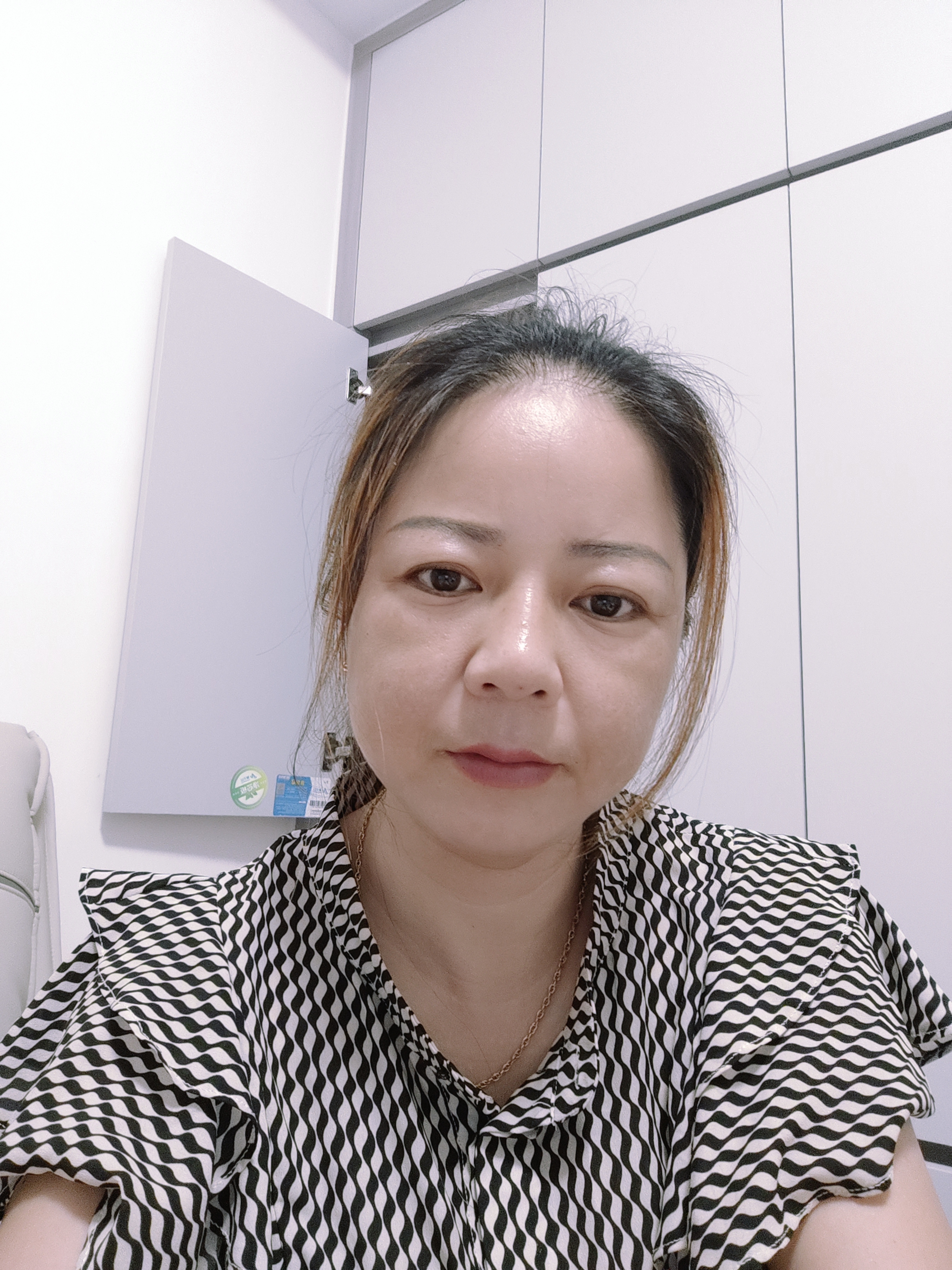 阿姨资料照片