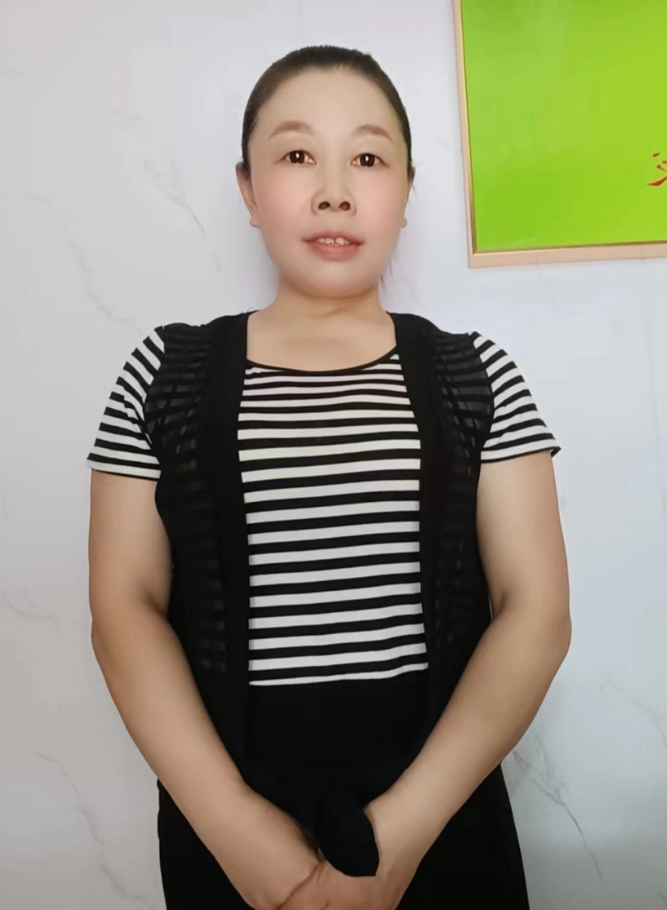 阿姨资料照片