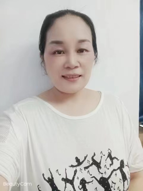 阿姨资料照片