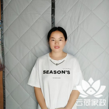 阿姨资料照片