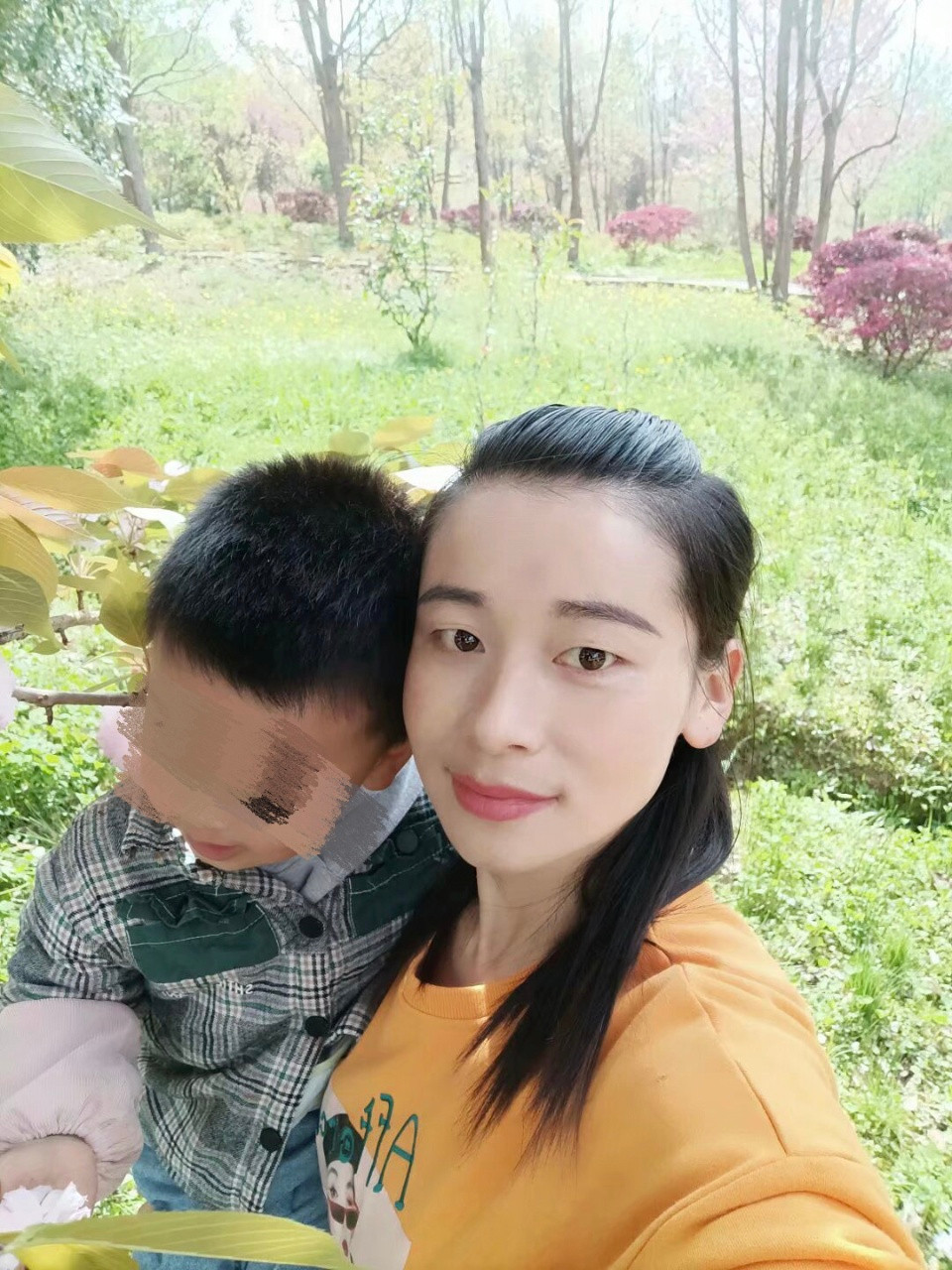 阿姨资料照片