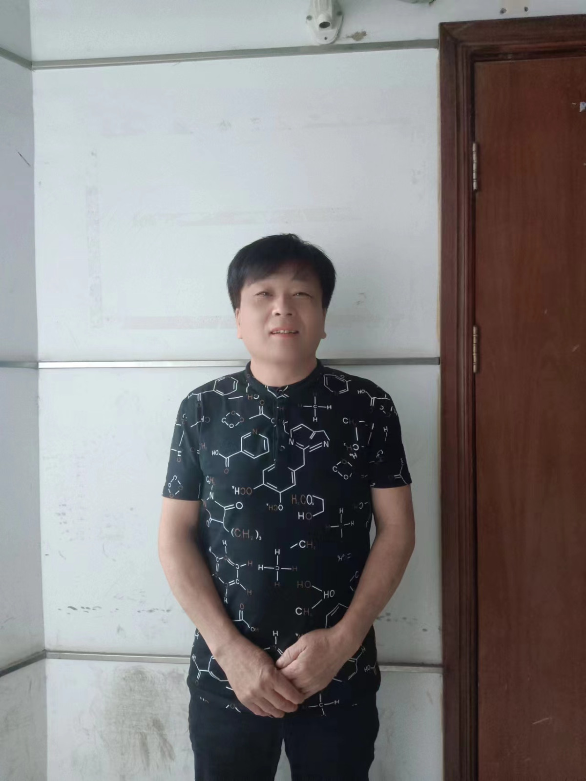 阿姨资料照片