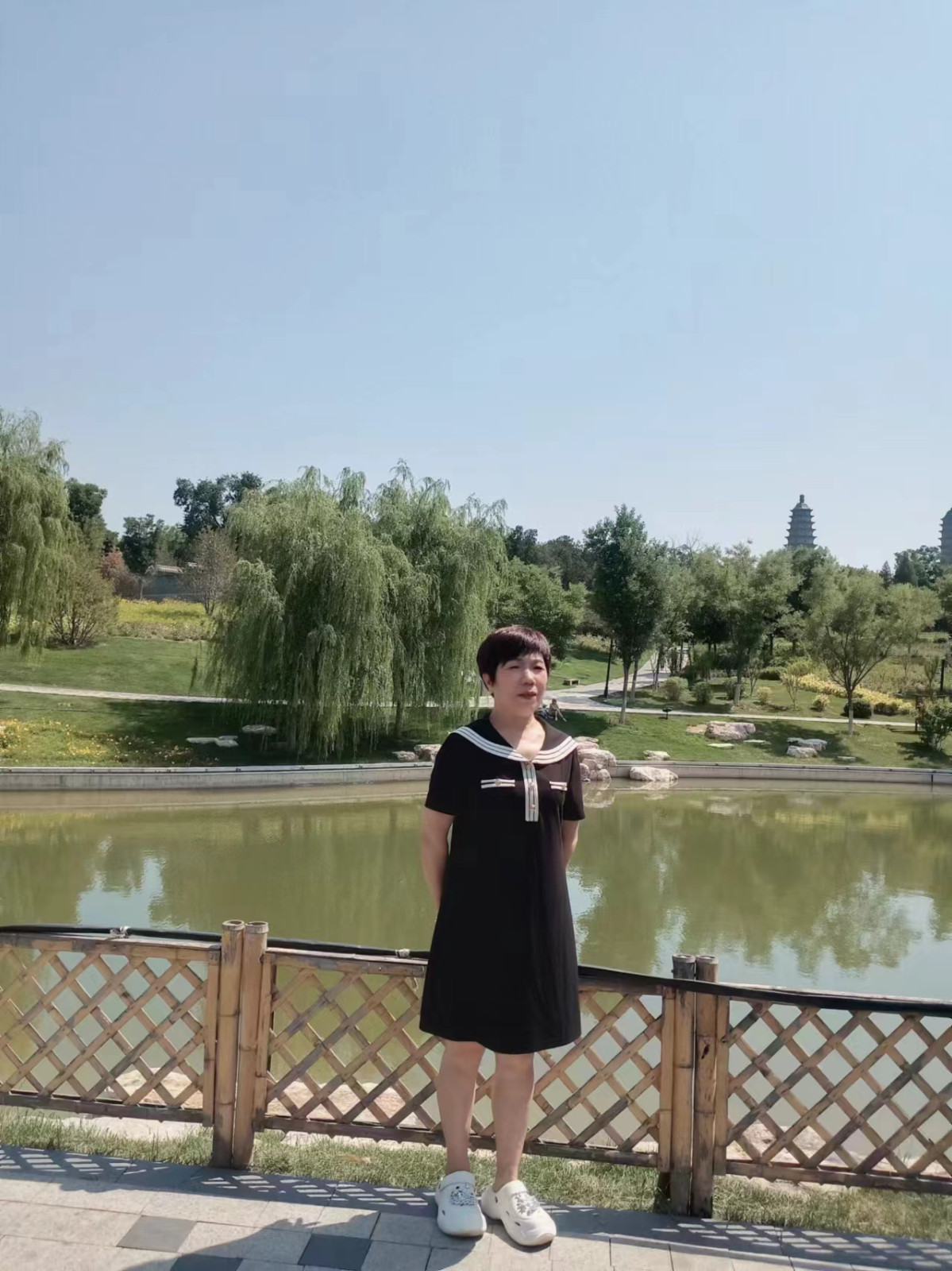 阿姨资料照片