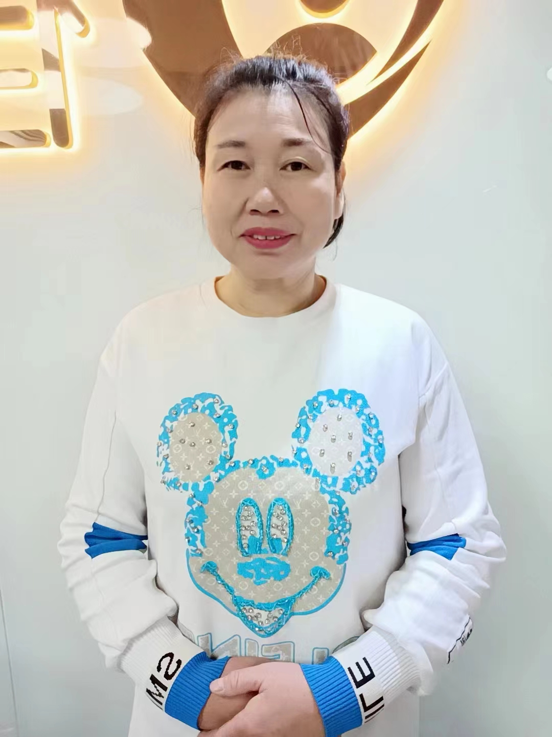 阿姨资料照片