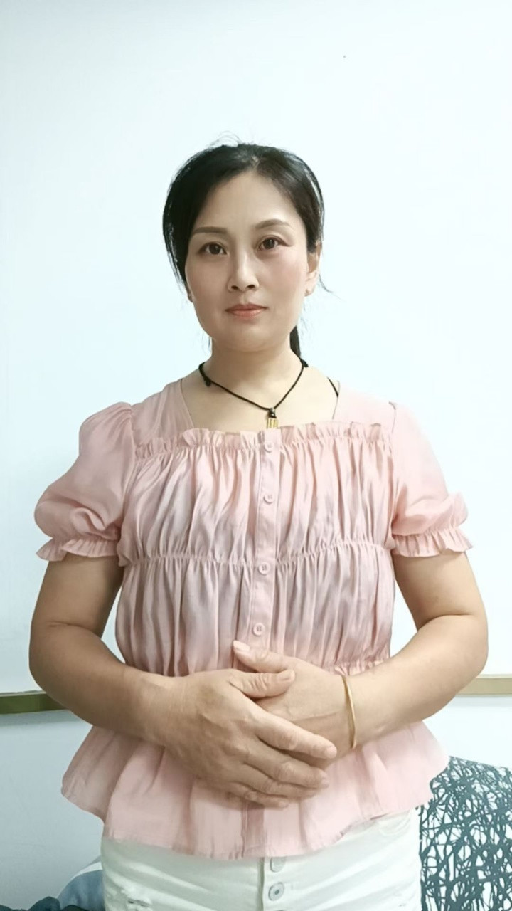 阿姨资料照片