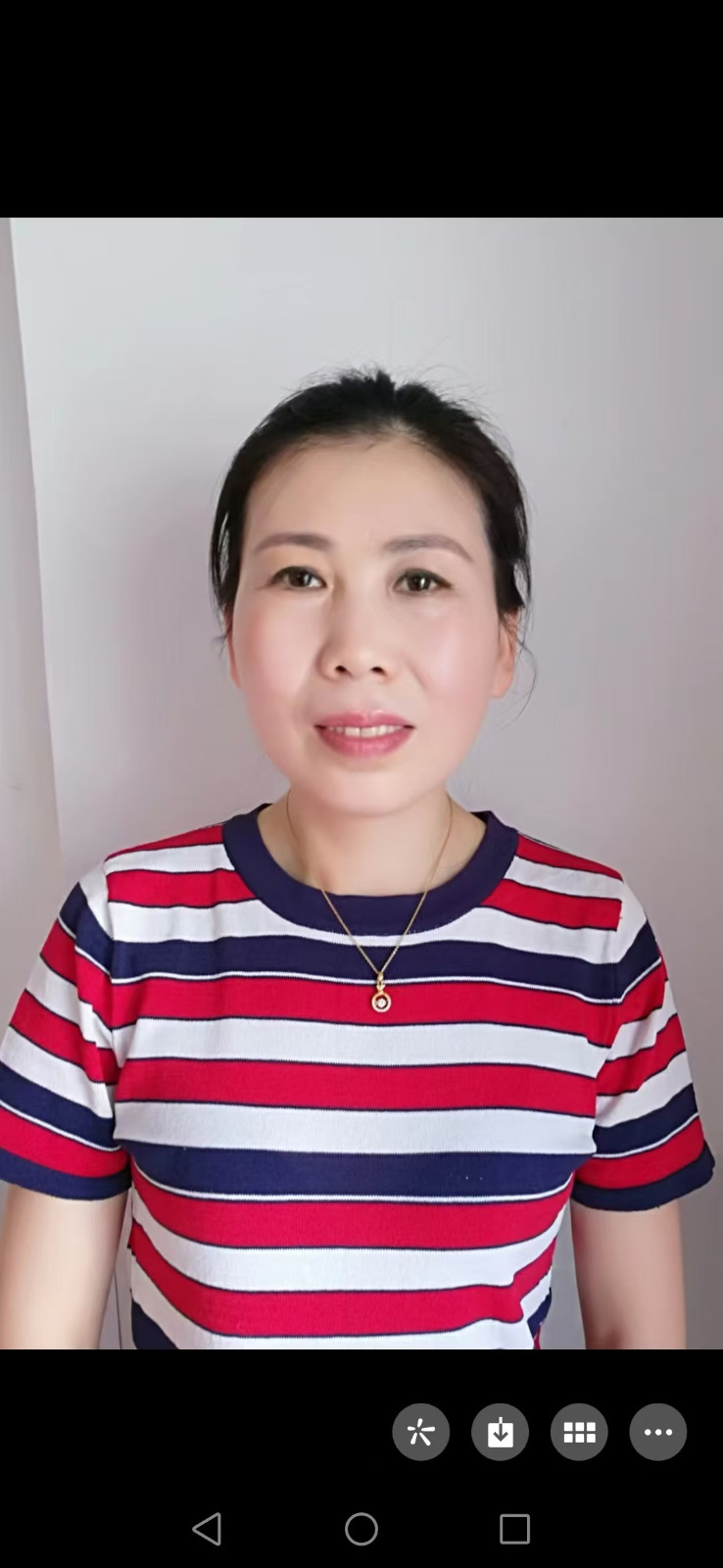 阿姨资料照片