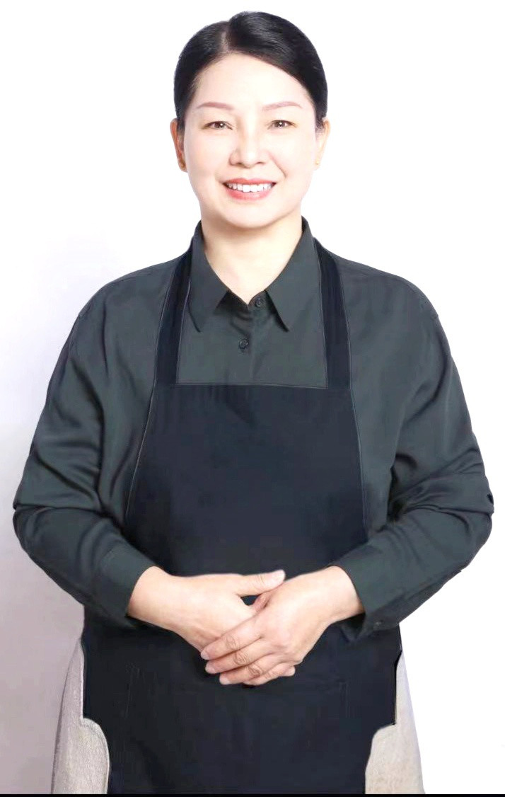阿姨资料照片