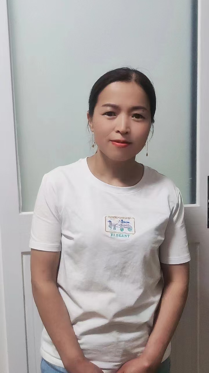 阿姨资料照片