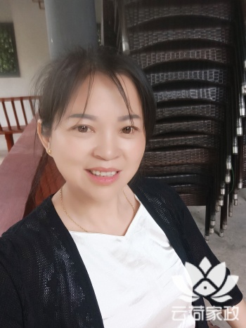 阿姨资料照片