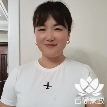 阿姨资料照片