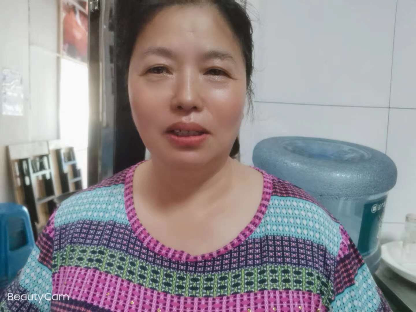 阿姨资料照片