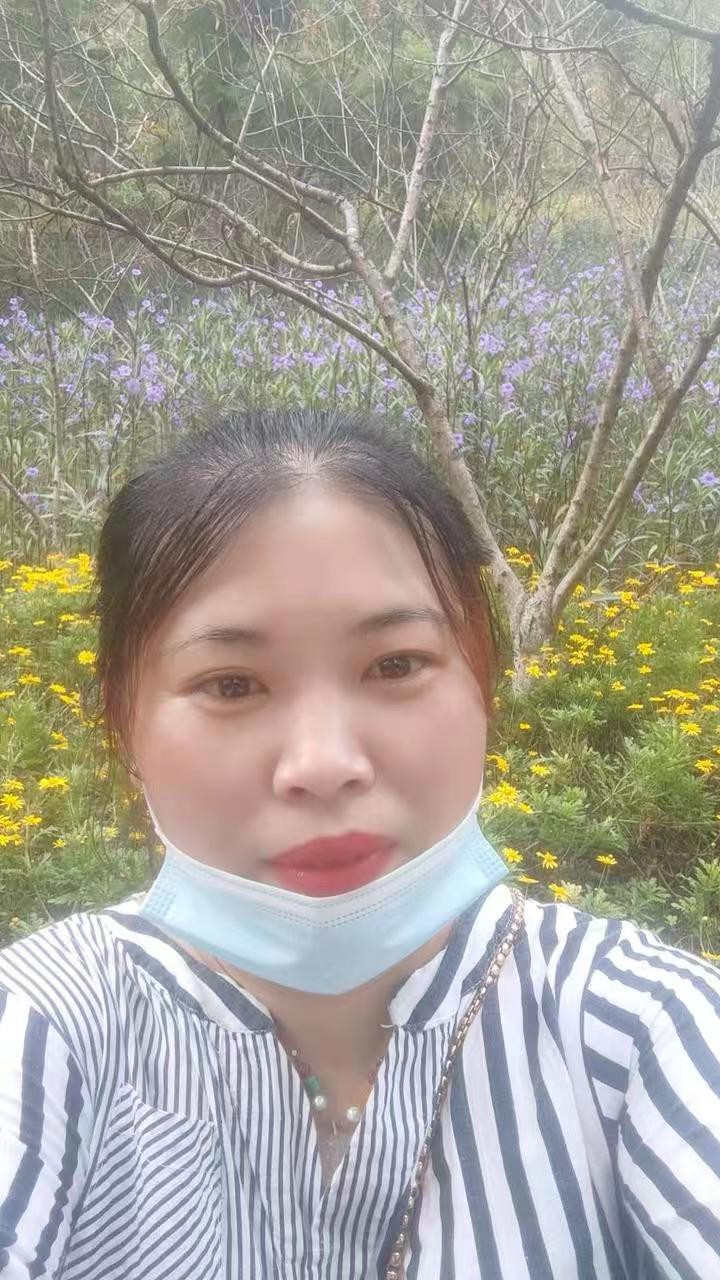 阿姨照片