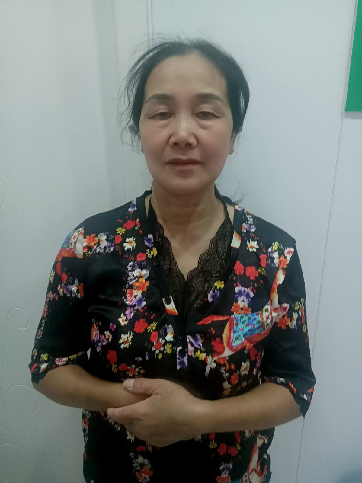 阿姨资料照片