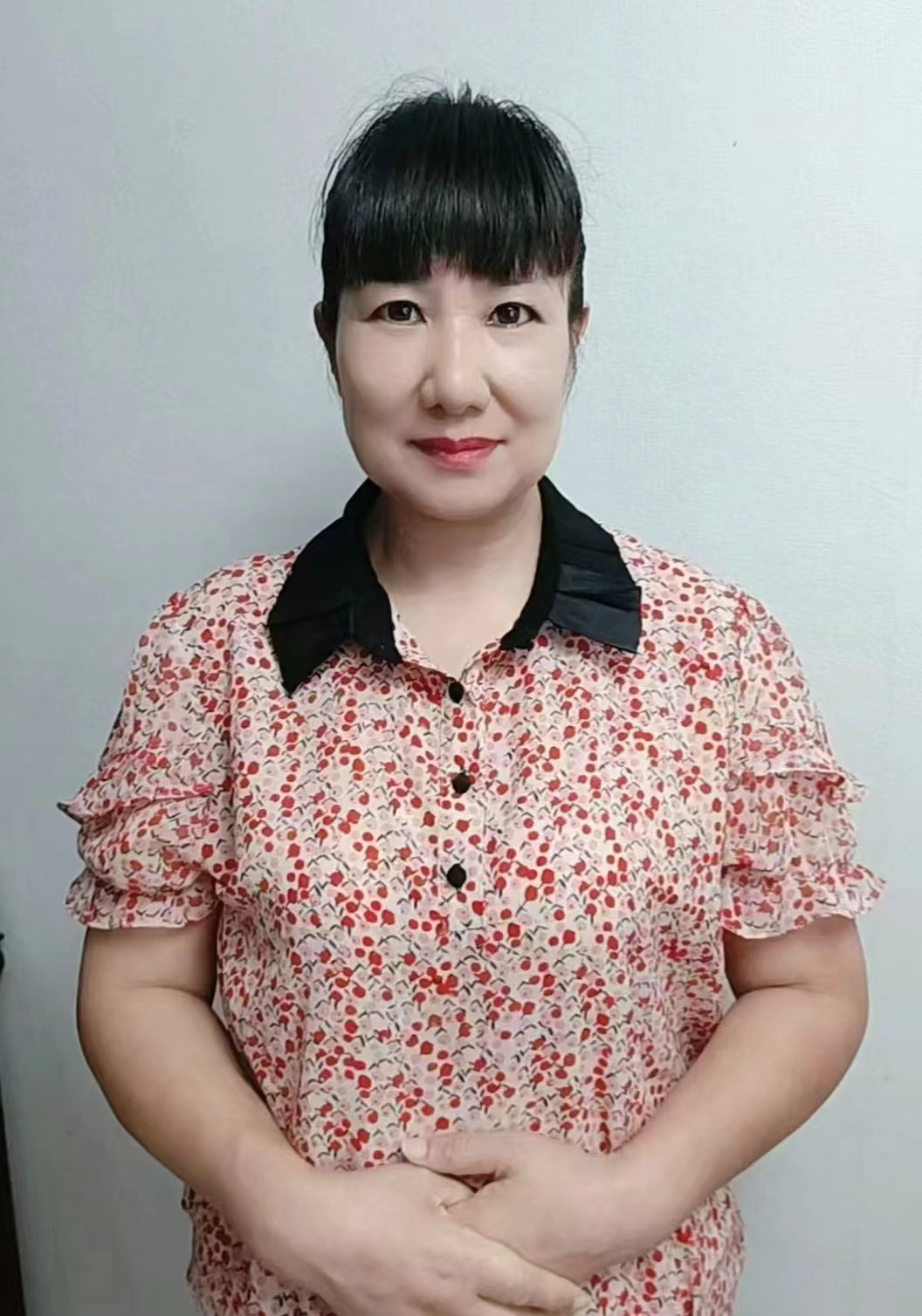 阿姨资料照片