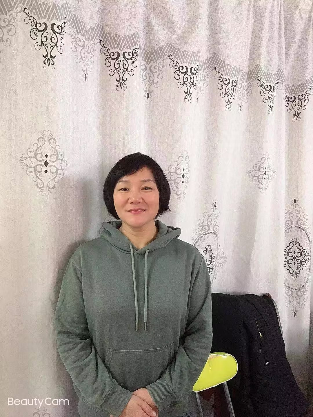 阿姨资料照片