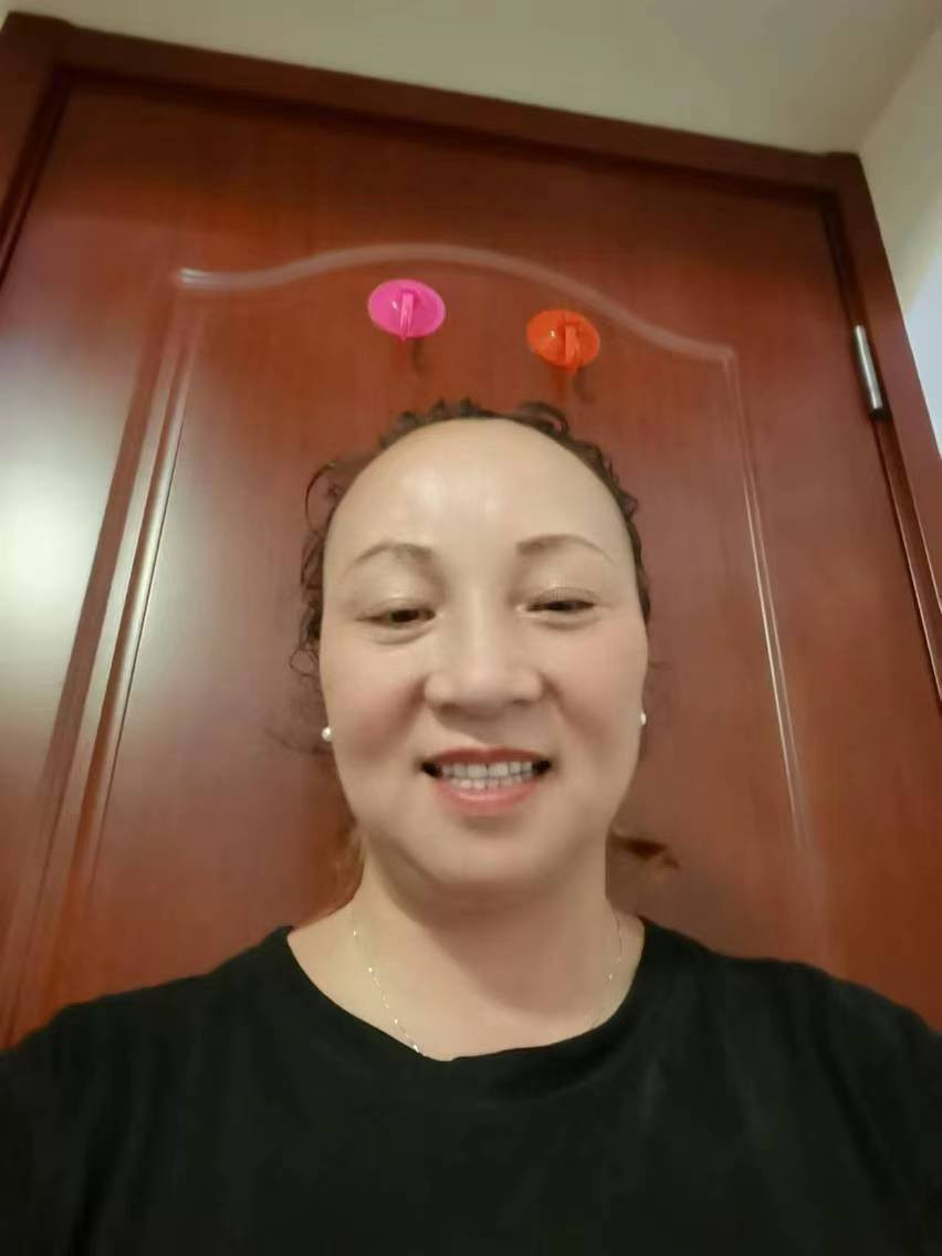 阿姨资料照片