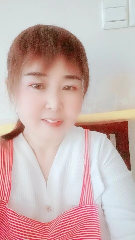 阿姨资料照片
