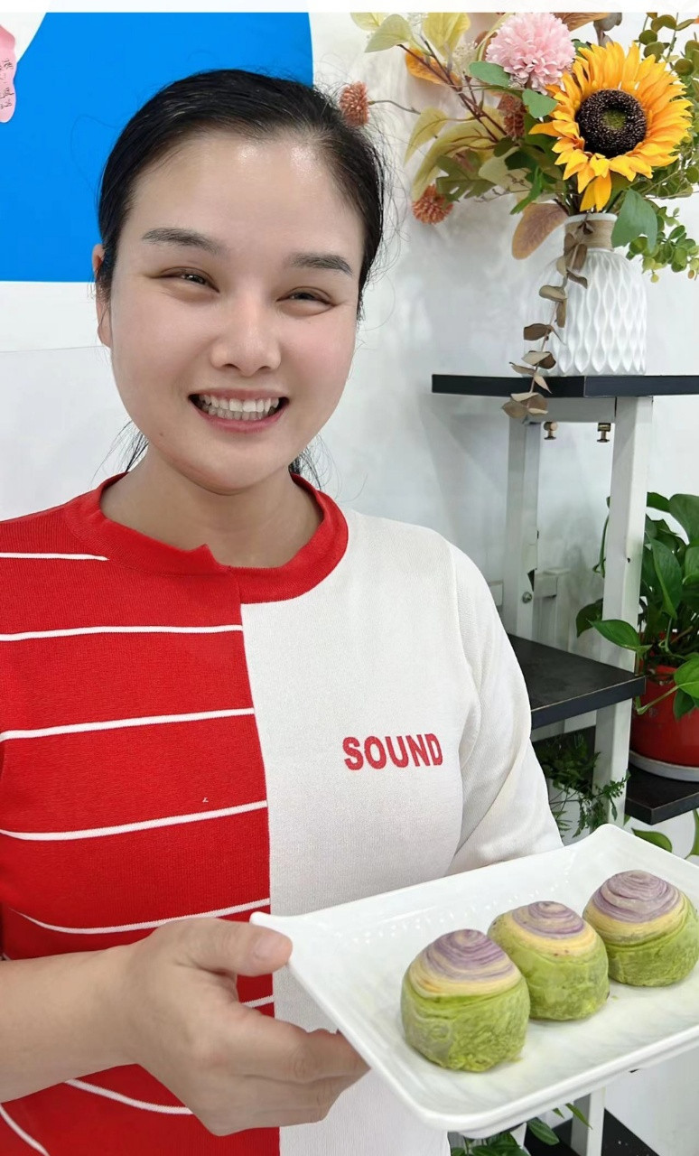 阿姨资料照片