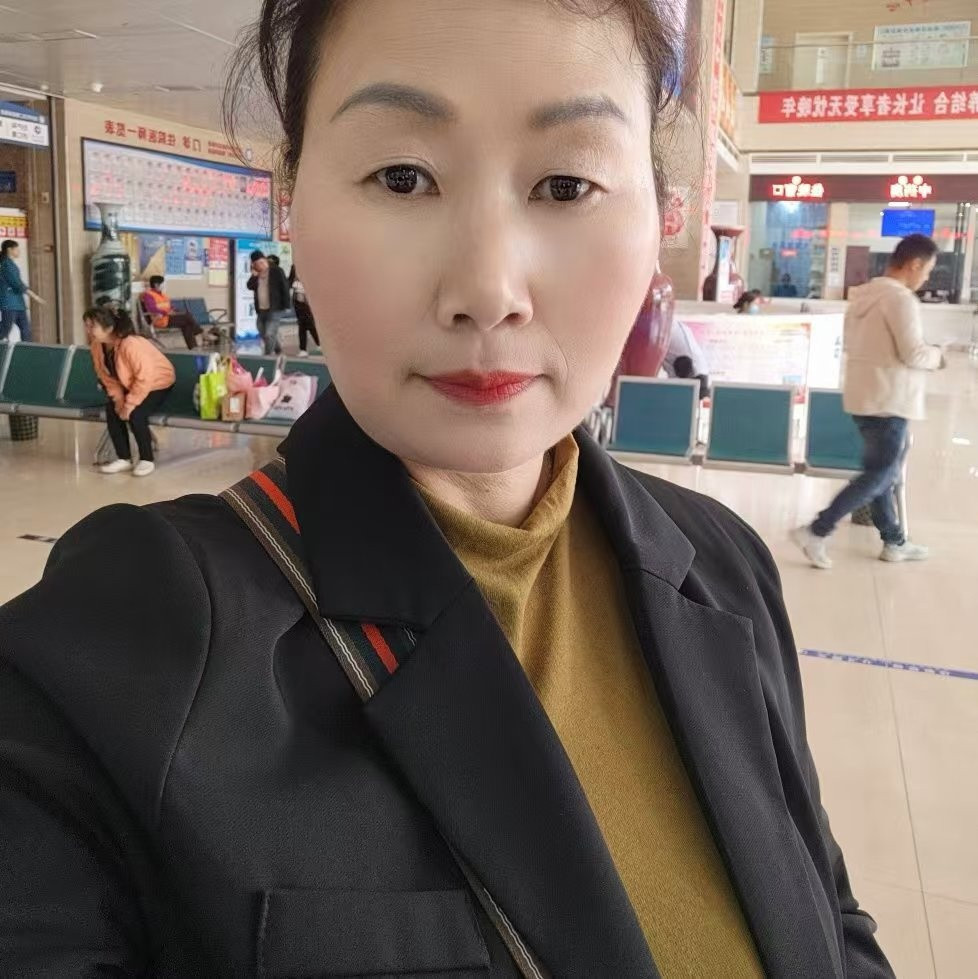 阿姨资料照片