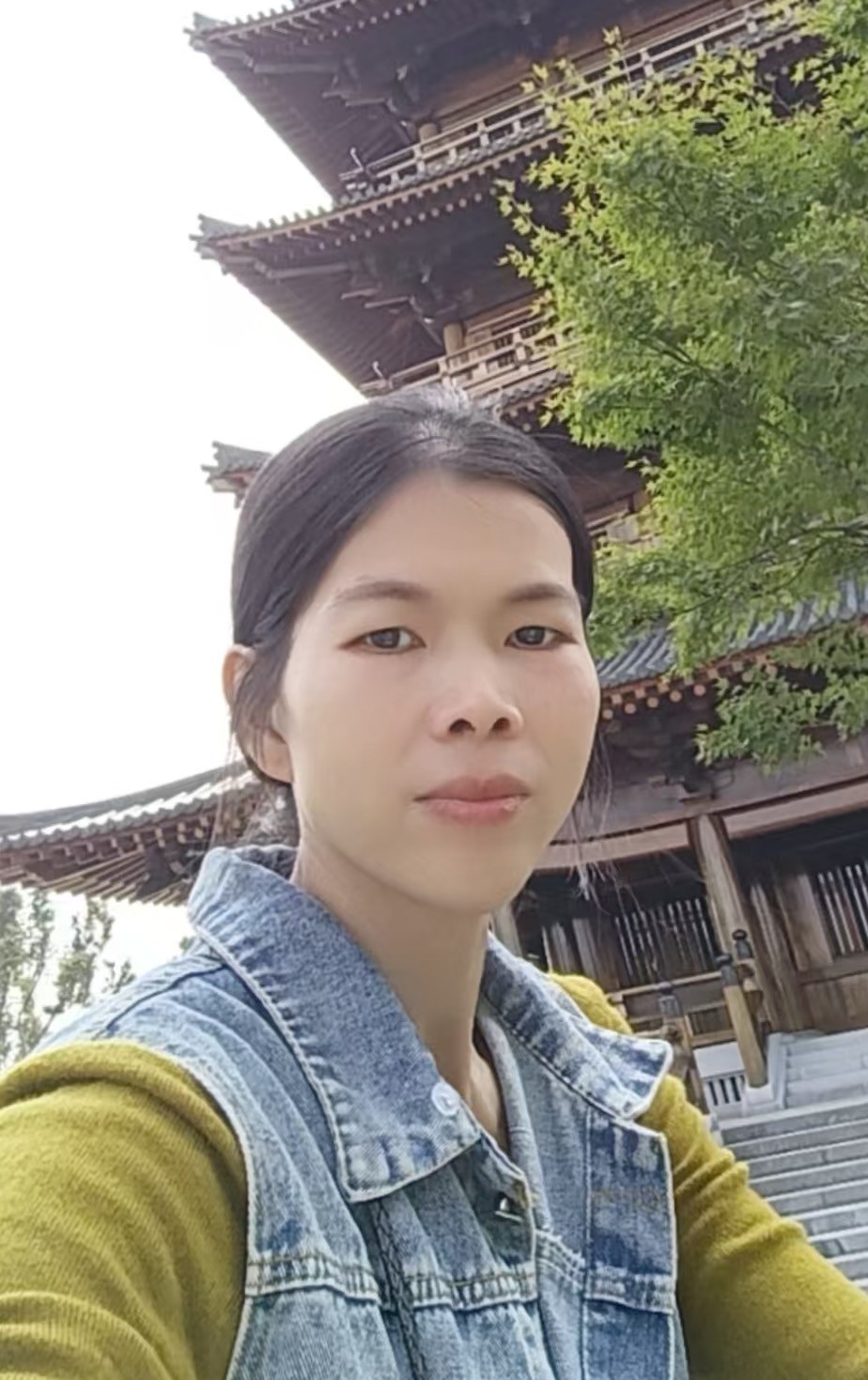阿姨资料照片