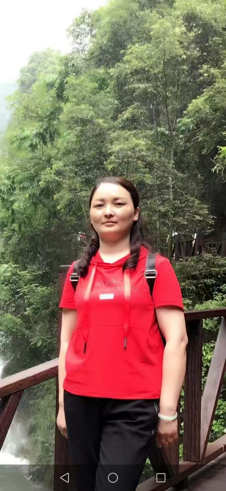 阿姨资料照片