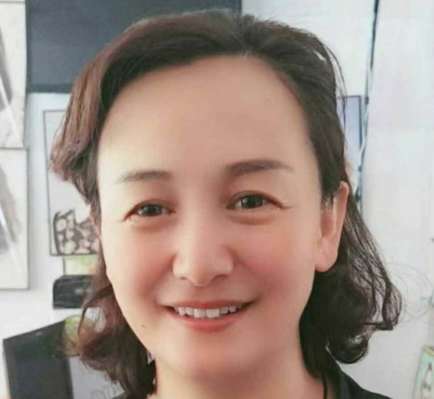 阿姨资料照片