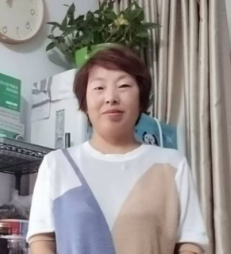 阿姨资料照片