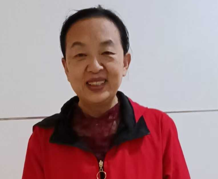 阿姨资料照片