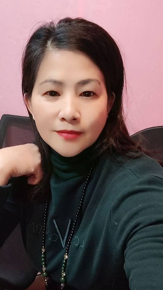阿姨资料照片