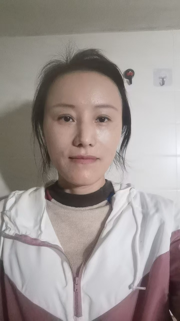 阿姨资料照片