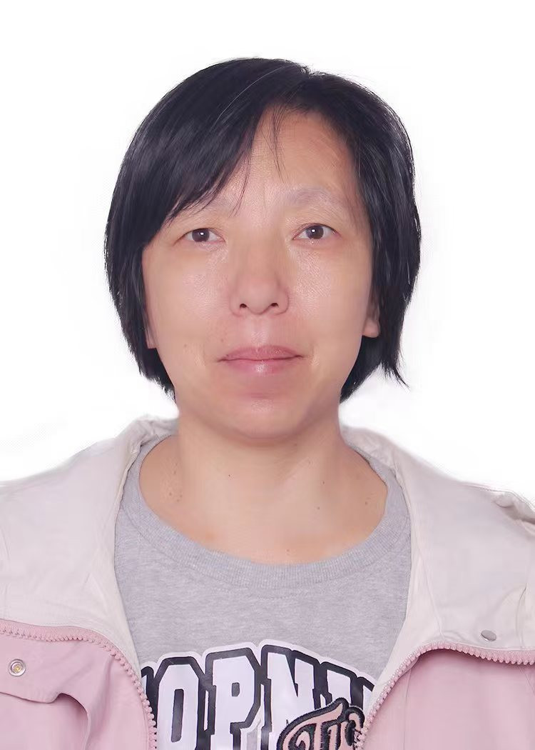 阿姨资料照片
