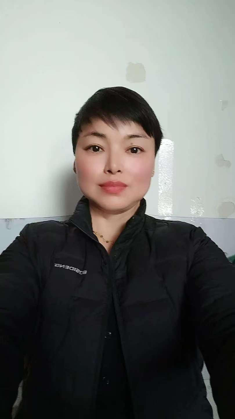 阿姨资料照片