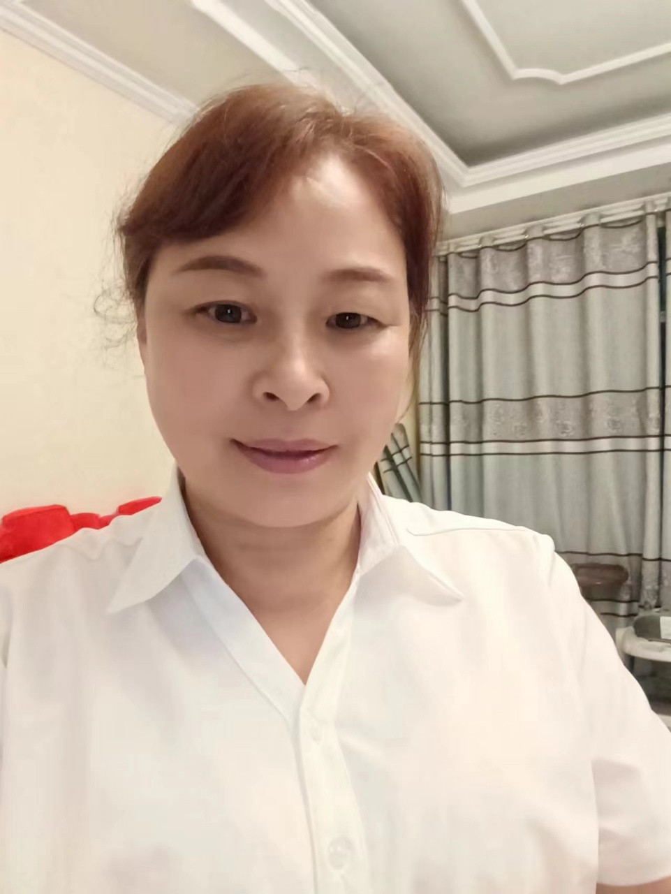 阿姨资料照片