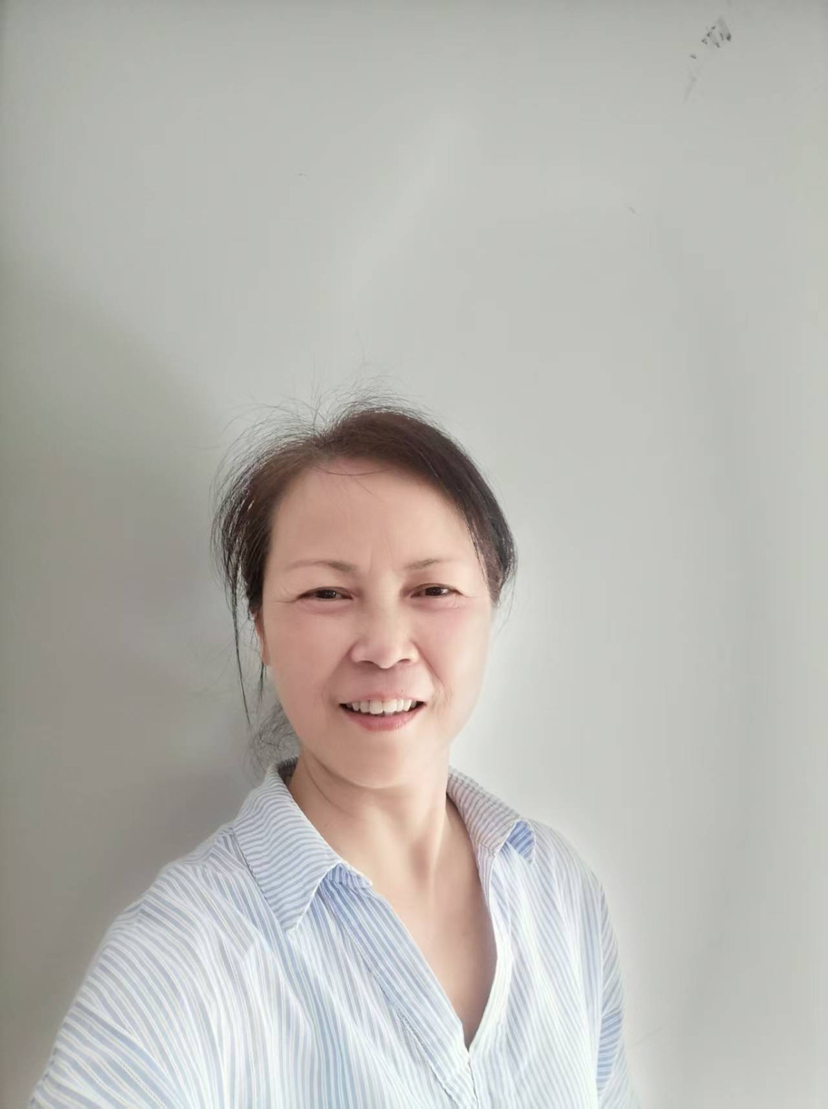阿姨资料照片