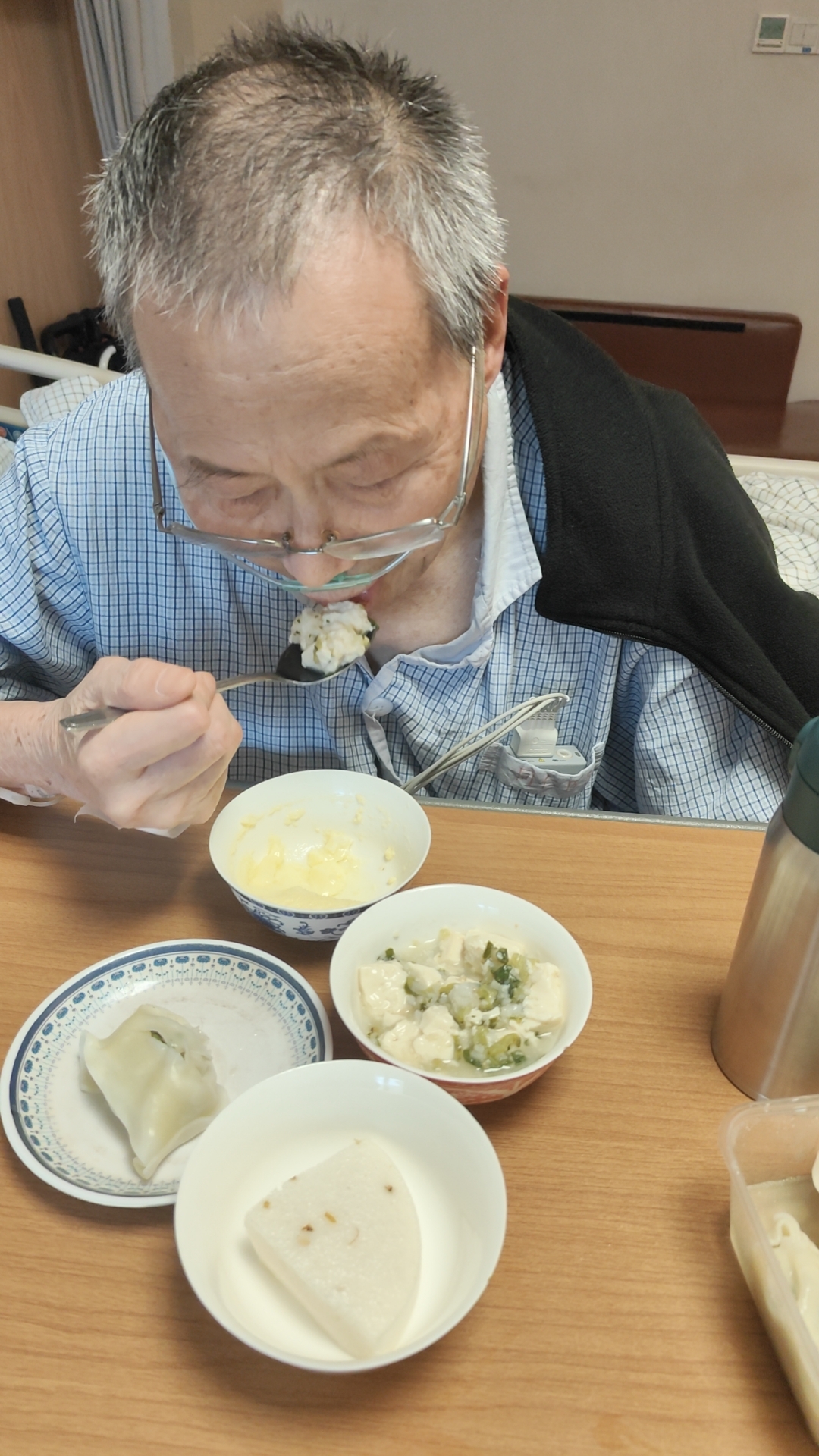 阿姨资料照片