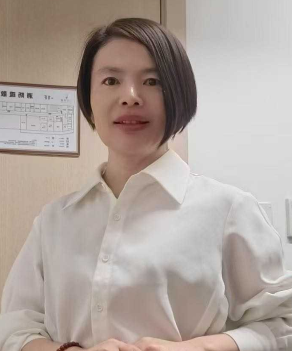 阿姨资料照片