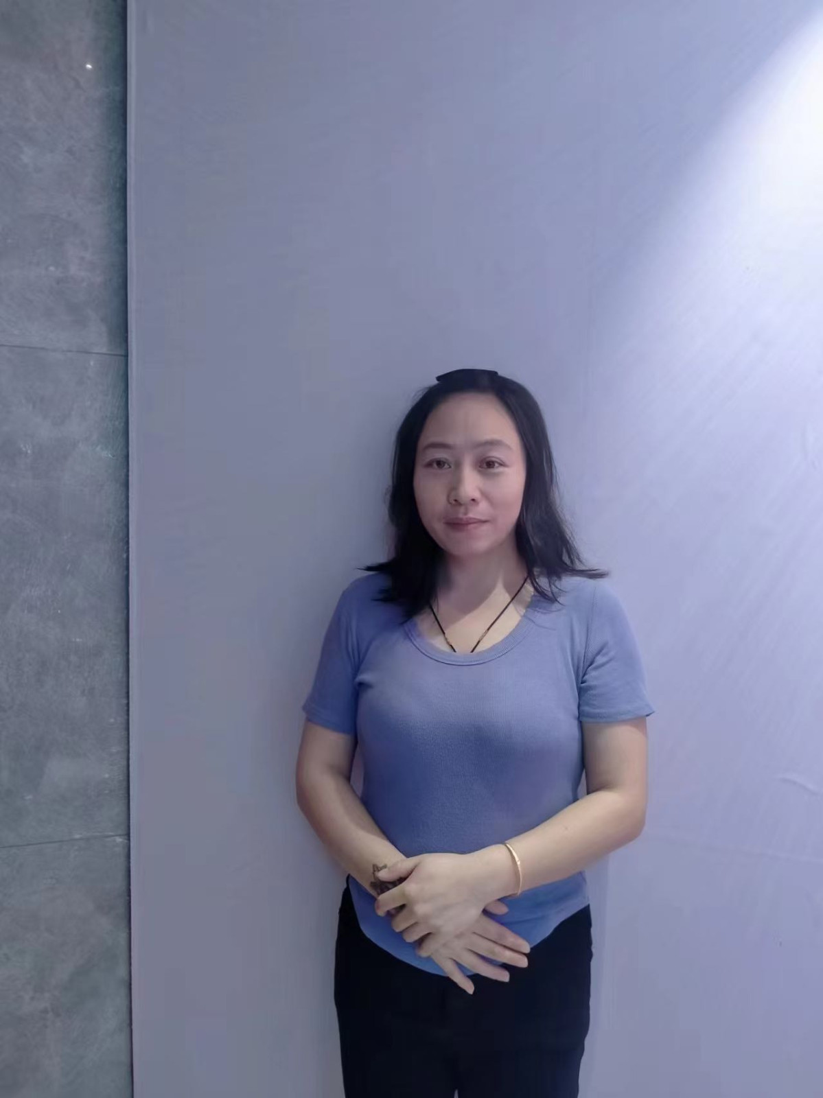 阿姨资料照片