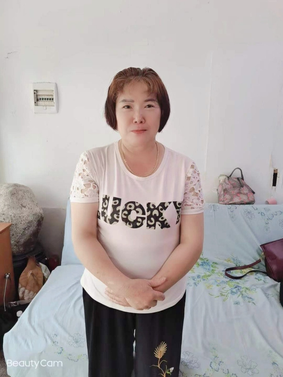 阿姨资料照片