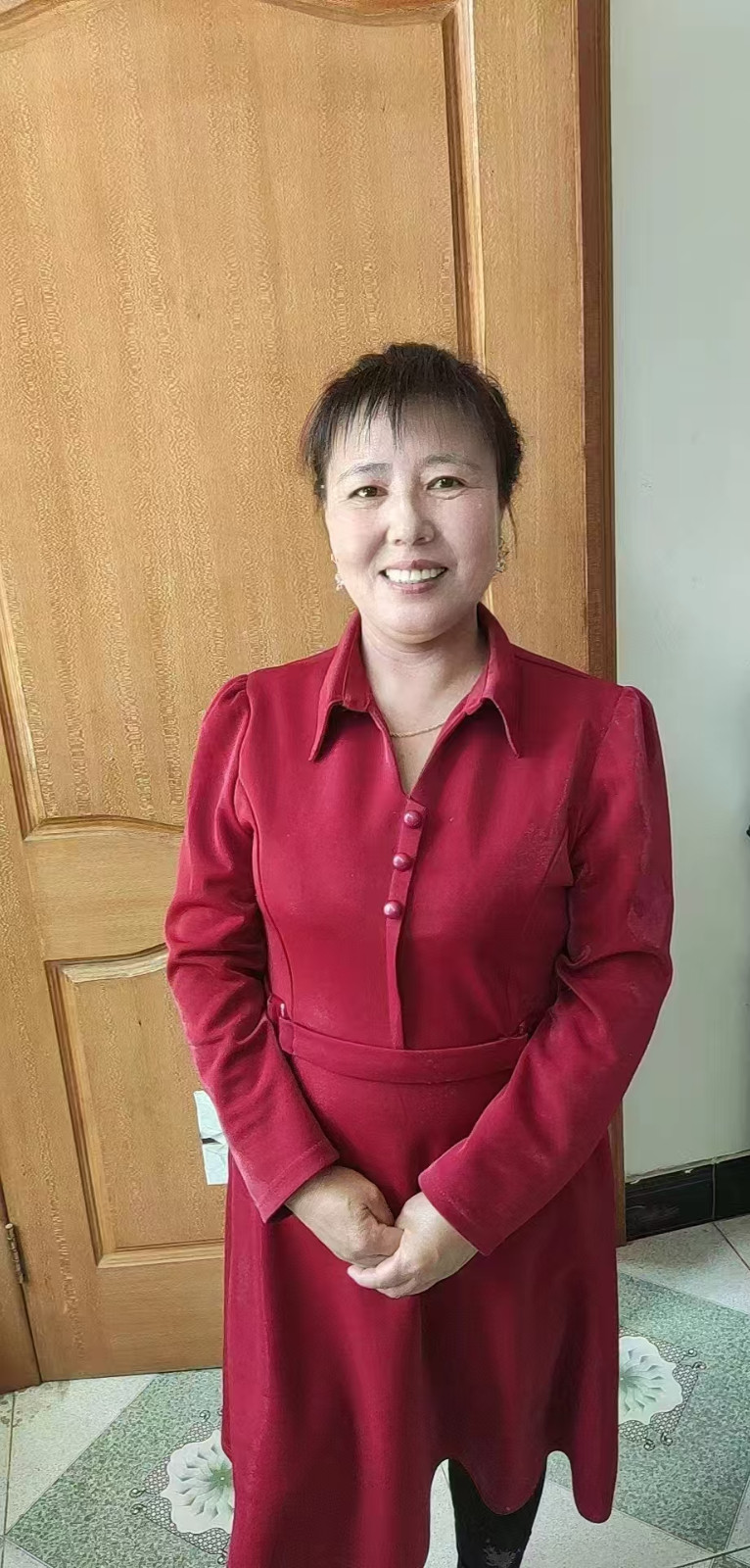 阿姨资料照片