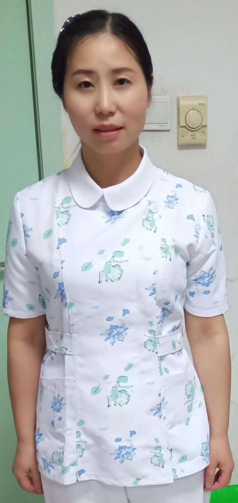 阿姨资料照片