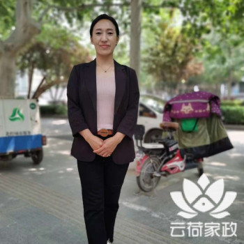 阿姨资料照片