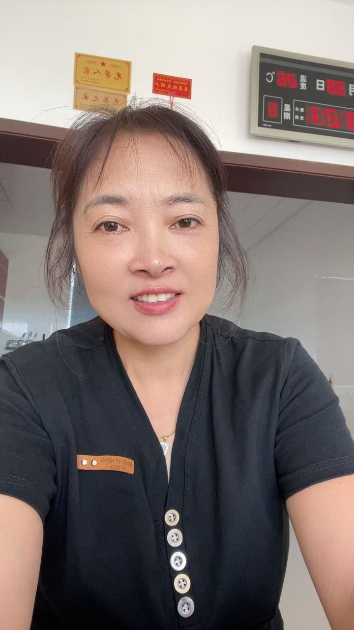 阿姨资料照片