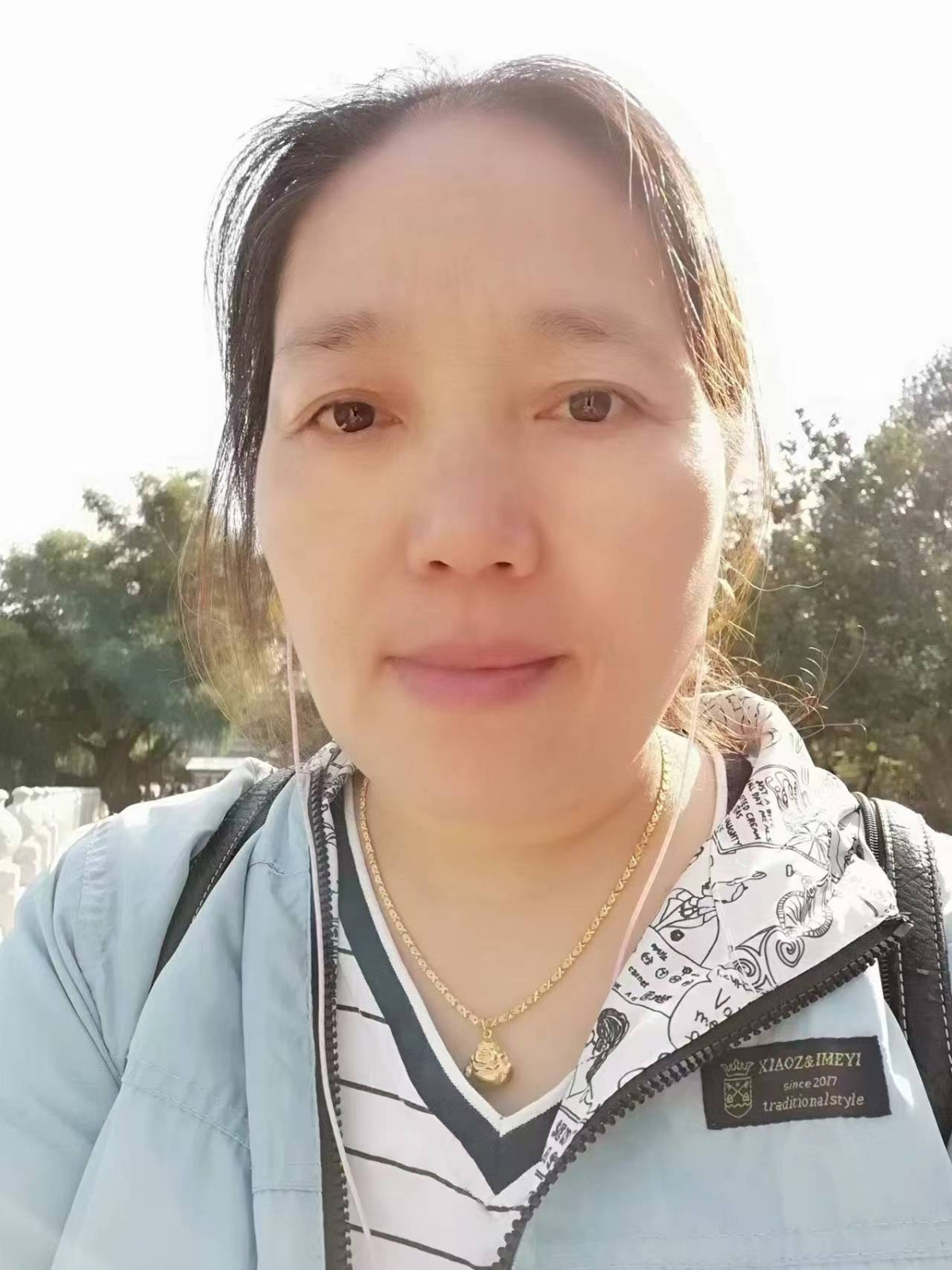 阿姨资料照片