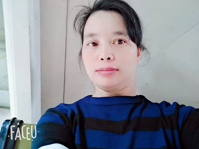 阿姨资料照片