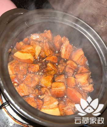 阿姨资料照片
