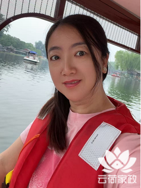 阿姨资料照片