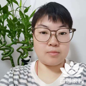 阿姨资料照片