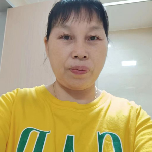 阿姨照片